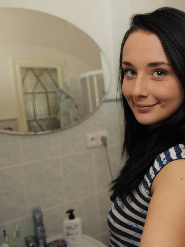 escort girl  Basse-Goulaine